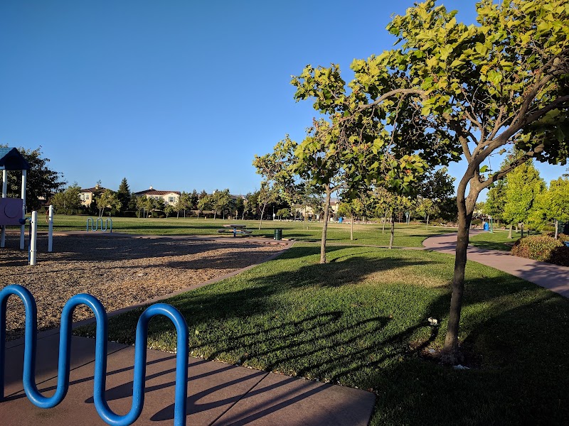 Gordon E. Oliver Eden Shores Park - Pickleball in Hayward, California