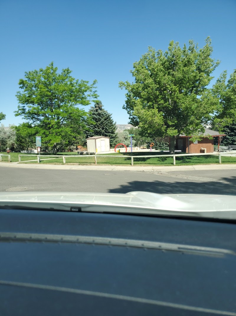 Garnet Park tennis court