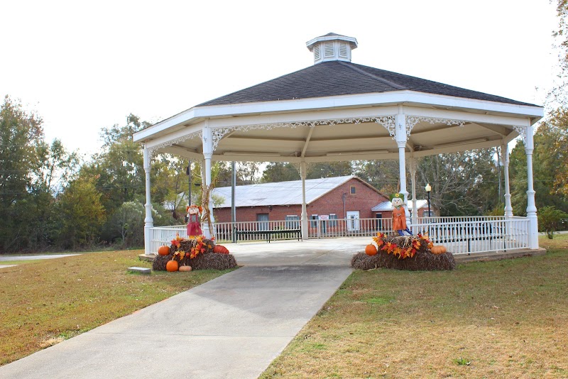 Slocomb Gazebo/ Park - Pickleball in Slocomb, Alabama