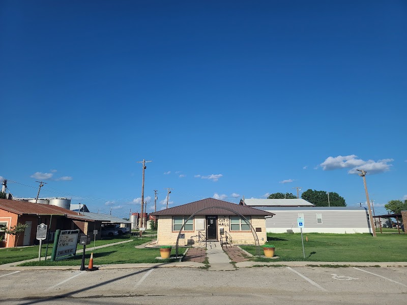 Marion City Hall - Pickleball in Marion, Texas