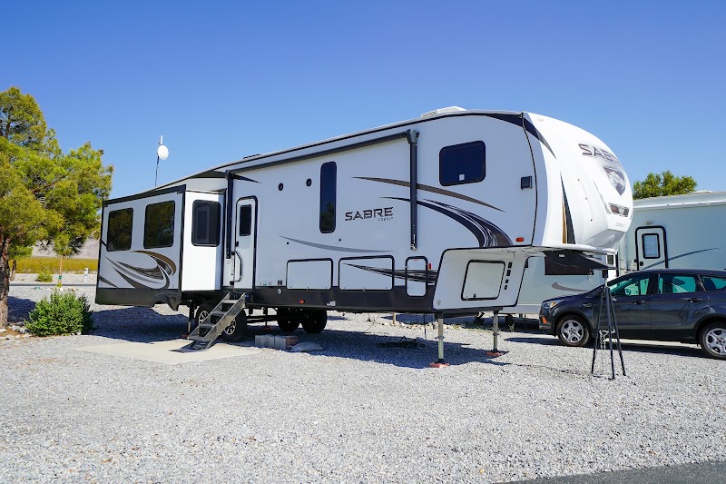 Wine Ridge RV Resort & Cottages - Pickleball in Pahrump, Nevada