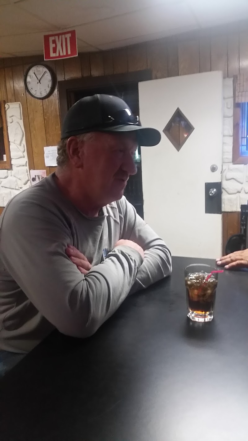 Del Jr's - Pickleball in Glenburn, North Dakota
