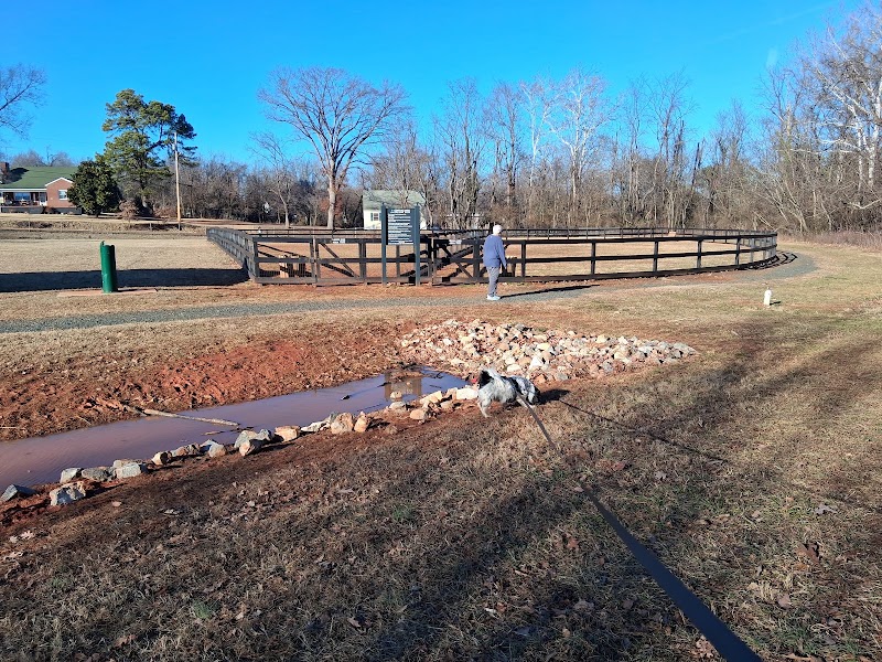 Seminole Park and Dog Park - Pickleball in Madison Heights, Virginia