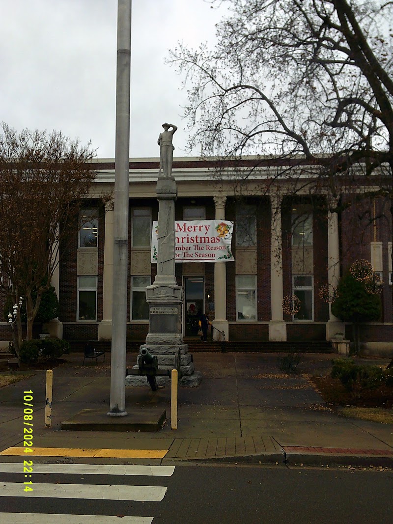 Haywood County Courthouse - Pickleball in Brownsville, Tennessee