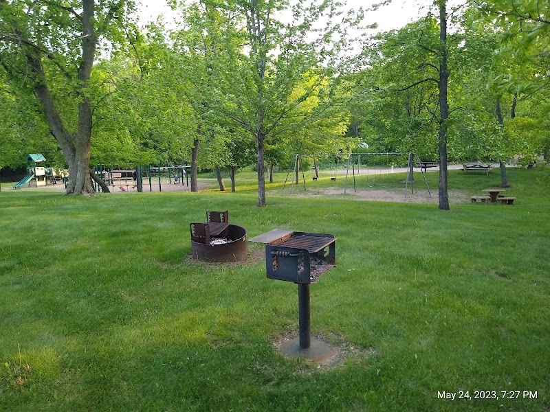 Warren Park - Pickleball in Roberts, Wisconsin