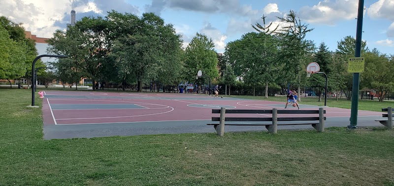 Skinner Park Basketball Courts
