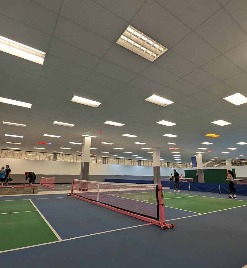 Fairgrounds Public Racket Club - Cloverdale - Pickleball in Etobicoke, Ontario