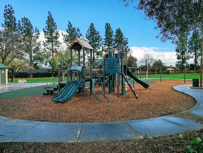 Lone Hill Park