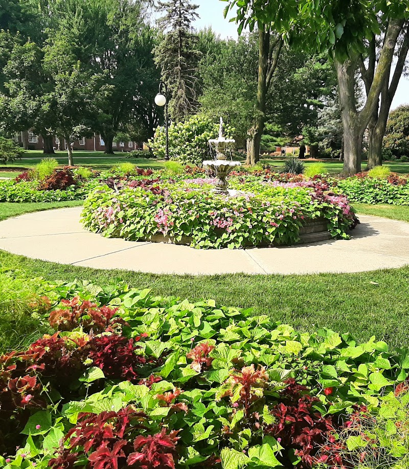 Buxton Park Arboretum - Pickleball in Indianola, Iowa