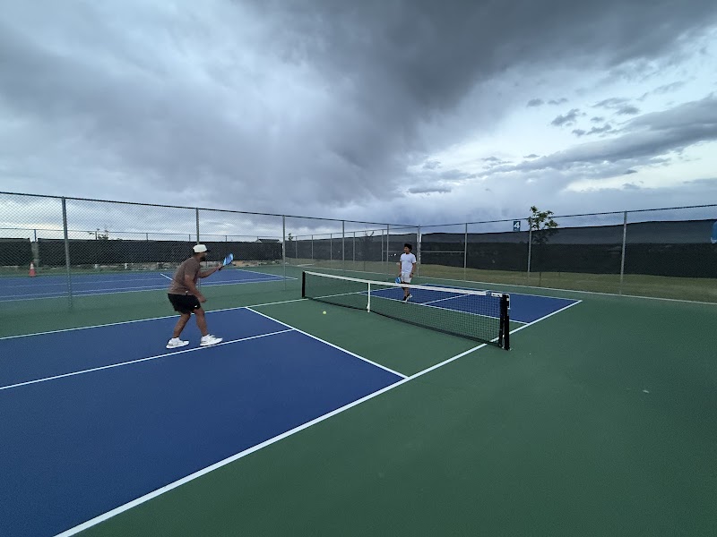 Crowfoot Valley Big Park