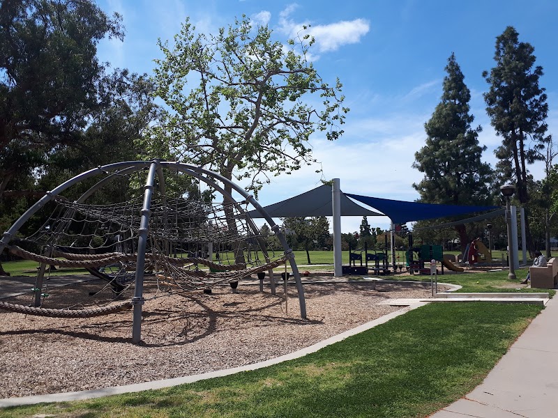 Fox Hills Park