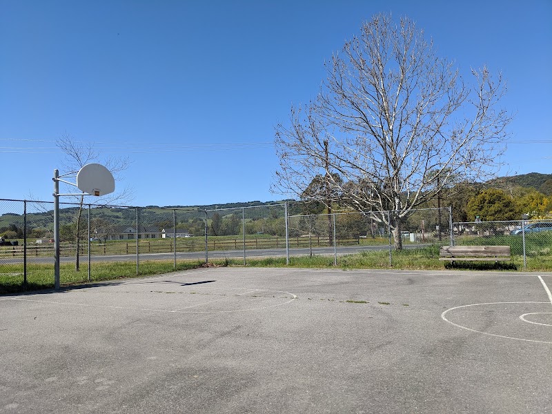 Ernie Smith Park - Pickleball in El Verano, California