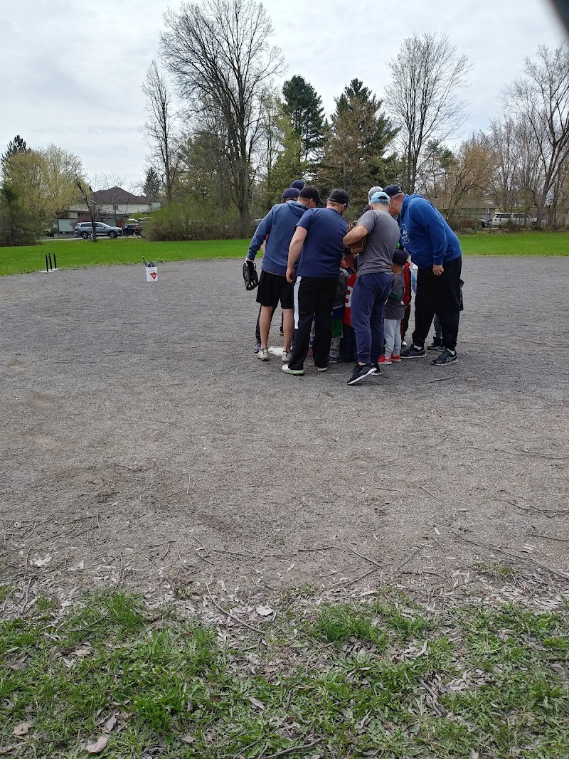 Kemp Park - Pickleball in Gloucester, Ontario
