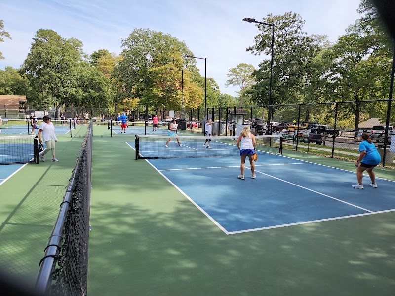 Holly Lake Ranch Pickleball Courts