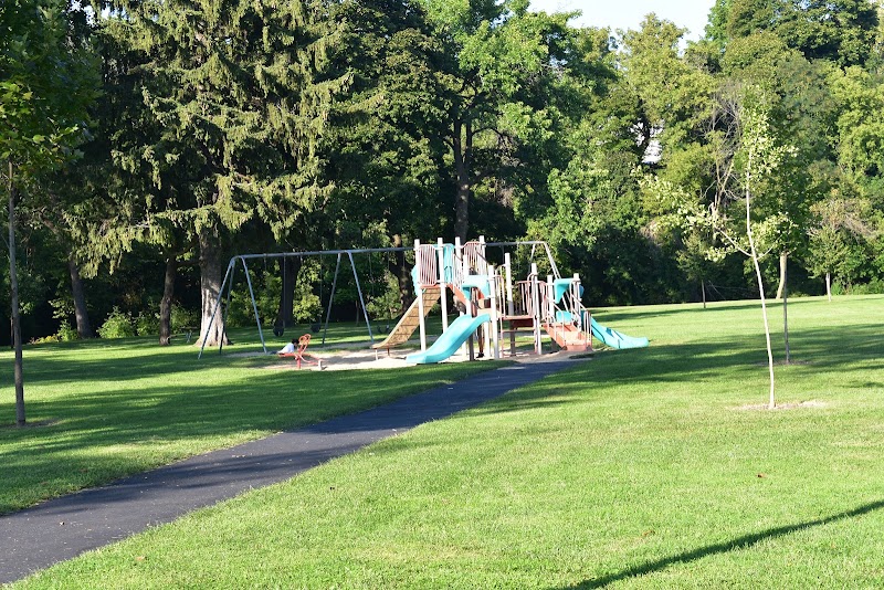 Island Park - Pickleball in Caledonia, Wisconsin
