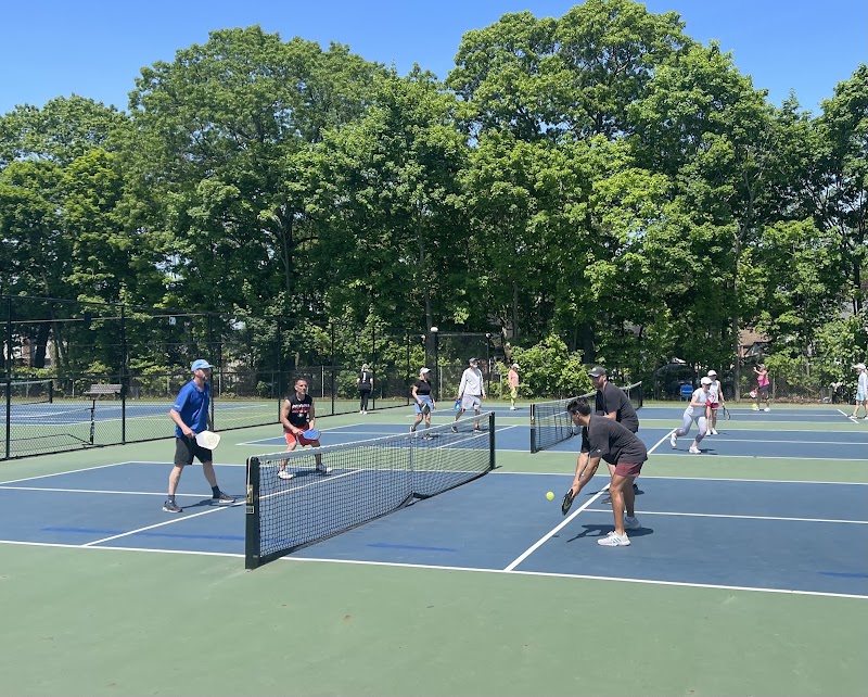SPORTIME Pickleball Lake Isle