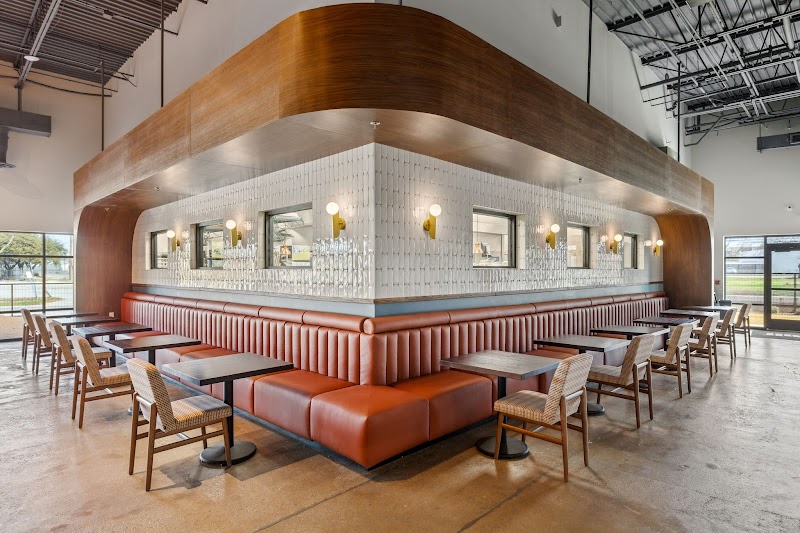 At Fault – Restaurant, Sports Bar & Pickleball
