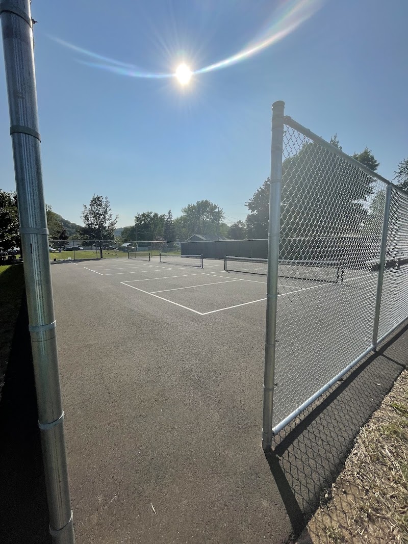 Goodview Memorial Park Pickleball Courts