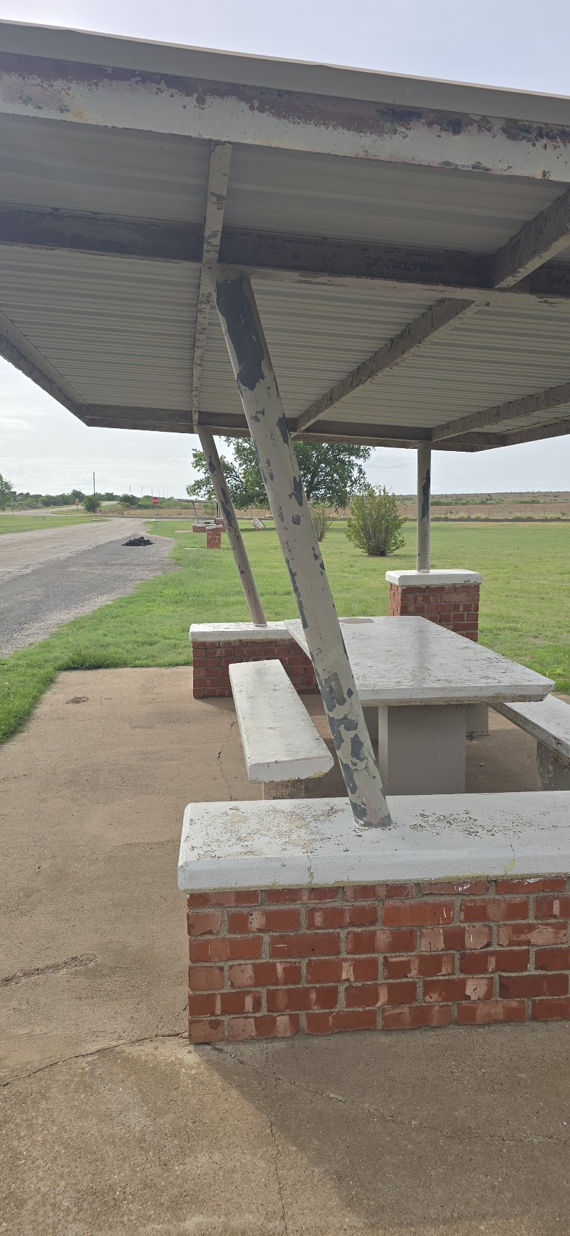 Rasberry Park Picnic Area - Pickleball in Crowell, Texas