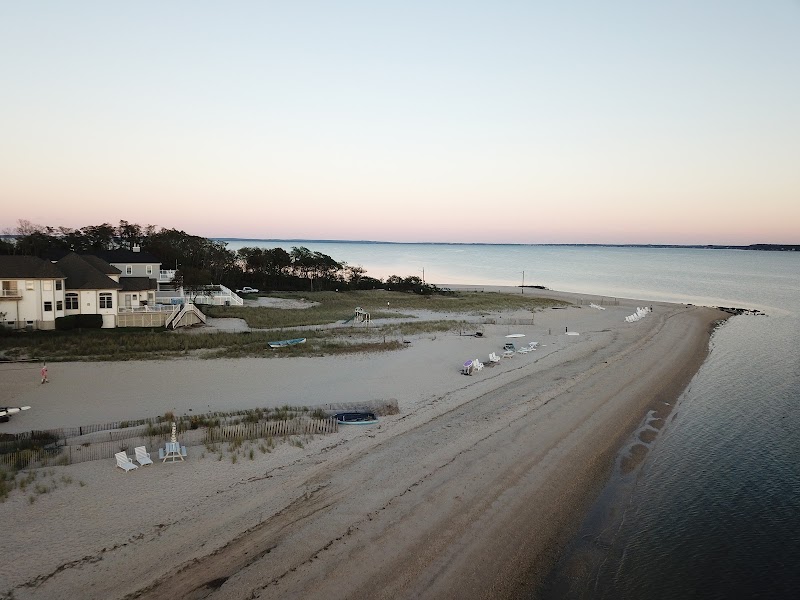Miamogue Point Park - Pickleball in Jamesport, New York