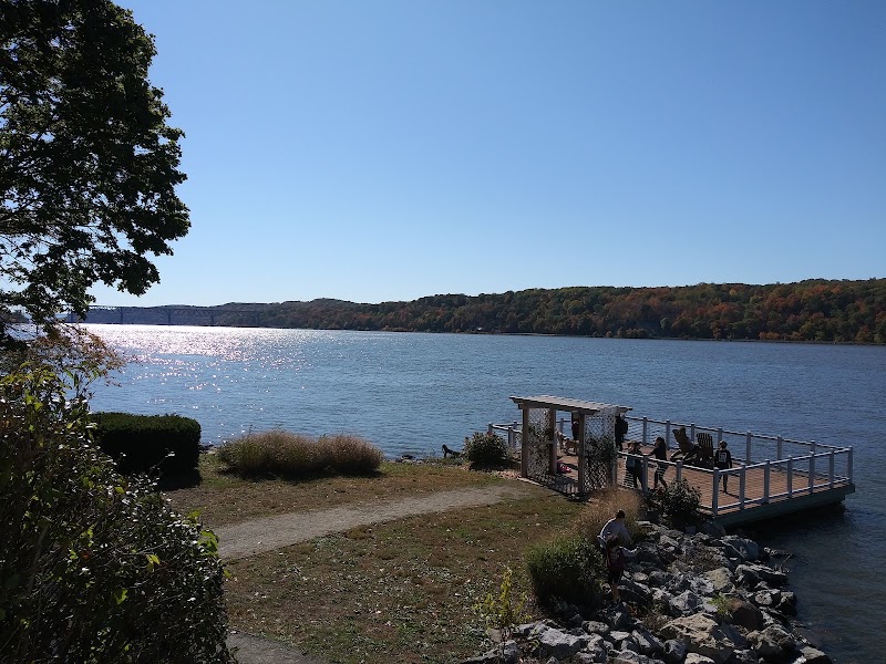 Quiet Cove Riverfront Park - Pickleball in Esopus, New York