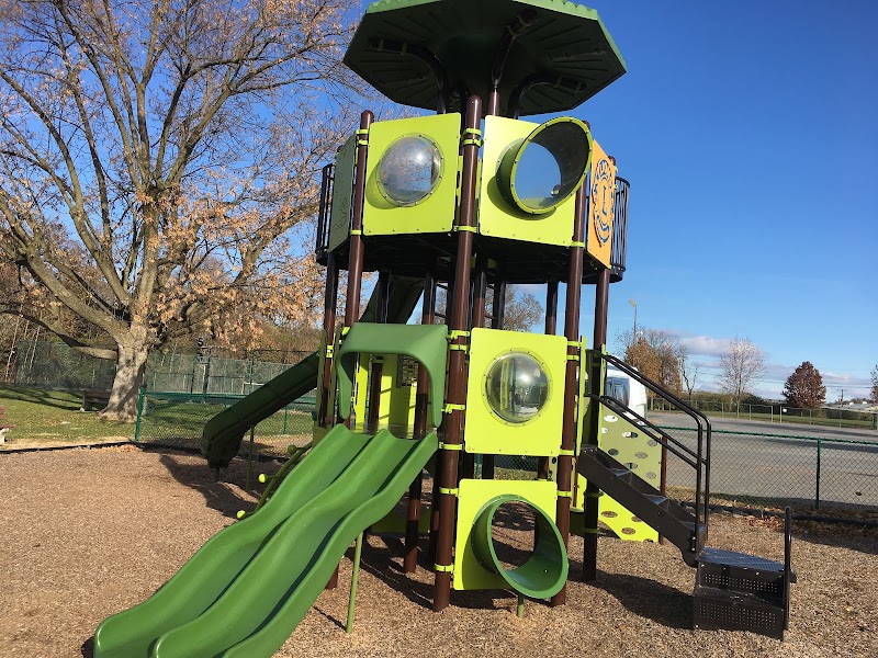 Jerome R. King Playground - Pickleball in Oneida, Pennsylvania