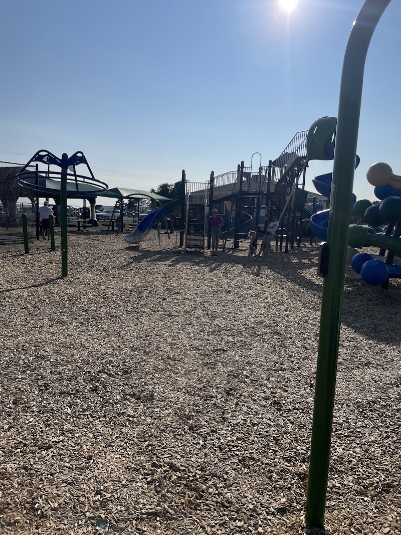 Baker's Field Playground - Pickleball in Wellfleet, Nebraska