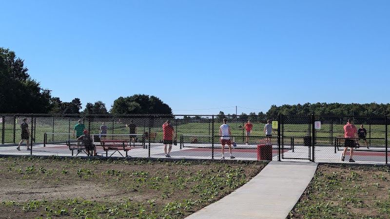 Hall Avenue Park Pickleball Courts