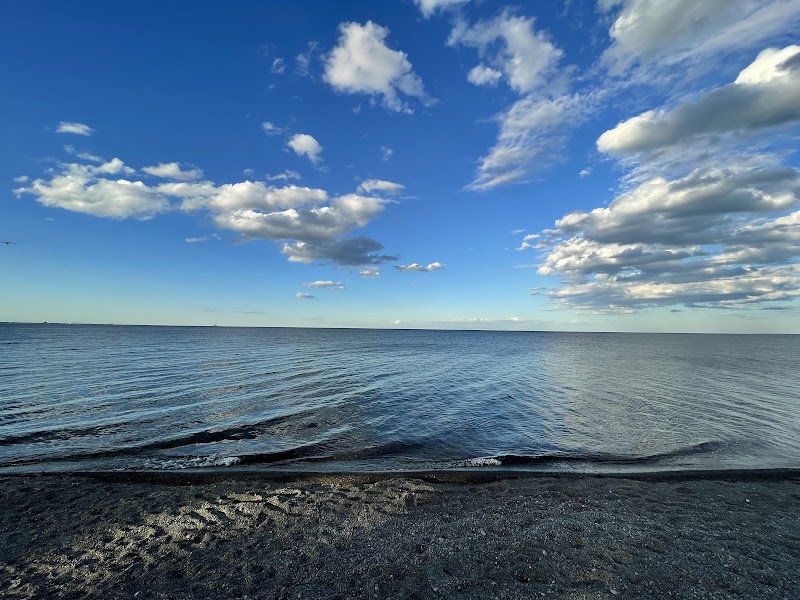 Confederation Beach Park - Pickleball in Hamilton, Ontario