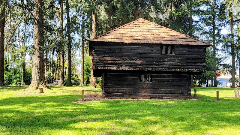 Fort Borst Park