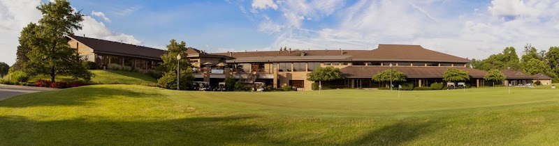 Travis Pointe Country Club