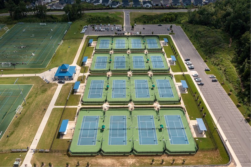 Hoover Met Tennis