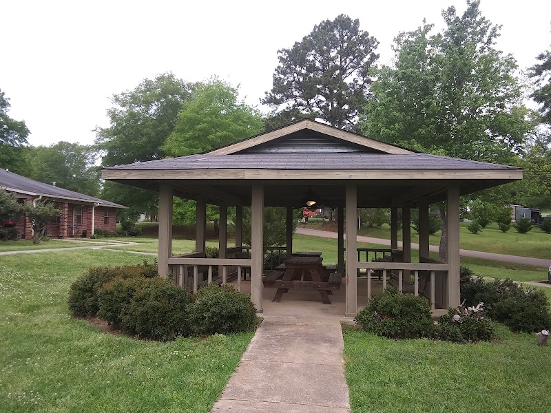 The Grove Apartments