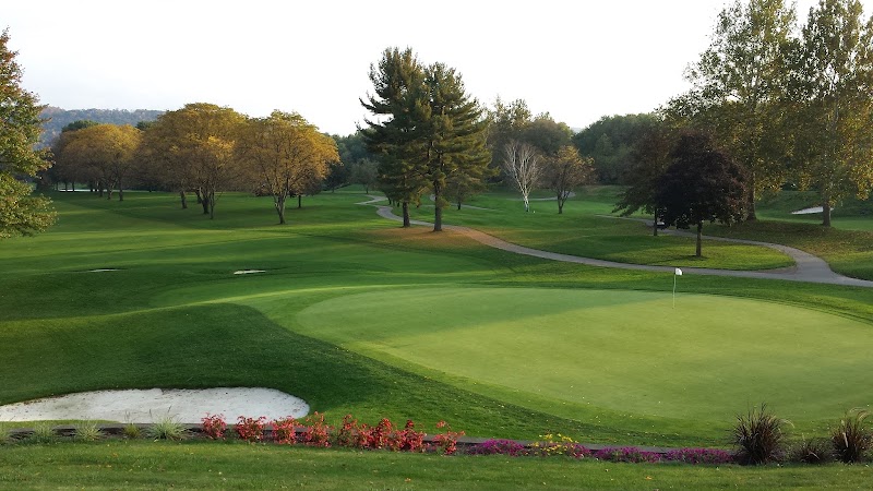 En-Joie Golf Club