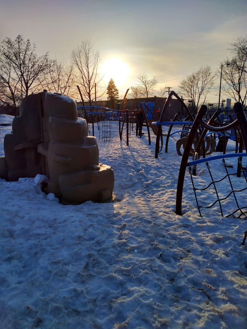 Raymond De Rosa Park