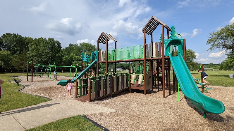 Clintonwood Park - Pickleball in Davisburg, Michigan