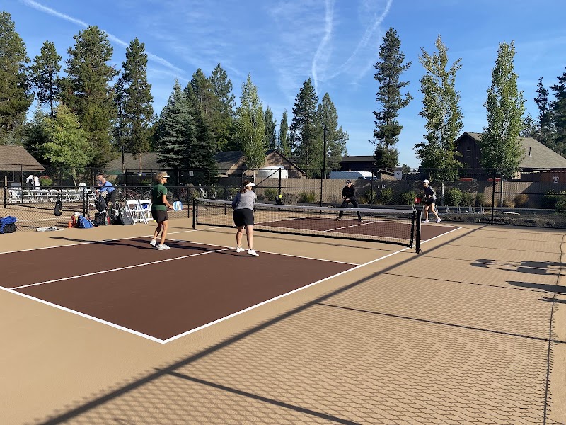 Sunriver Resort Indoor Pickleball Courts - Pickleball in Blue River, Oregon