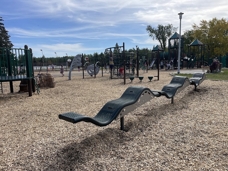Westridge Wolf Willow Country Club Community League