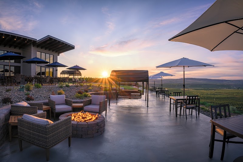 Lone Point Cellars - Pickleball in Brewster, Washington