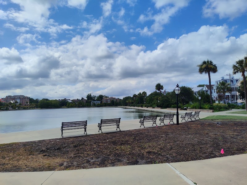 Colonial Lake Park - Pickleball in Charleston, South Carolina