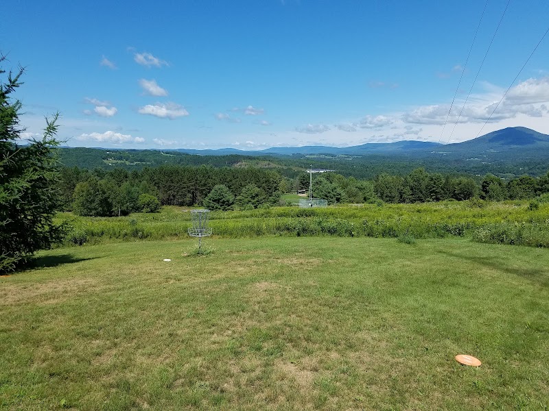 Lyndon Campus Disc Golf Course - Pickleball in Lyndon Center, Vermont
