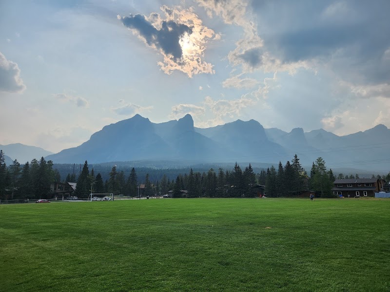 Lions Park Tennis Courts