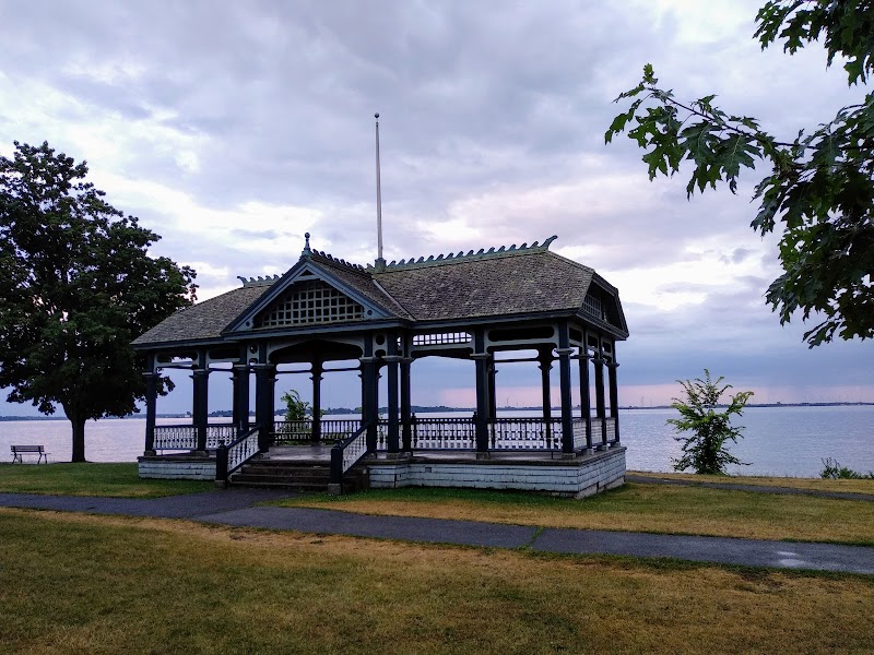 Recreation and park shelter (Newlands Pavilion)