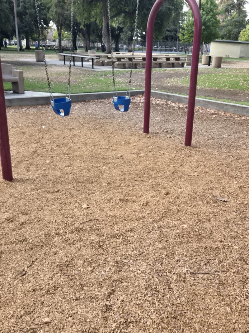 Crane Park Tennis Courts and PickleBall Courts