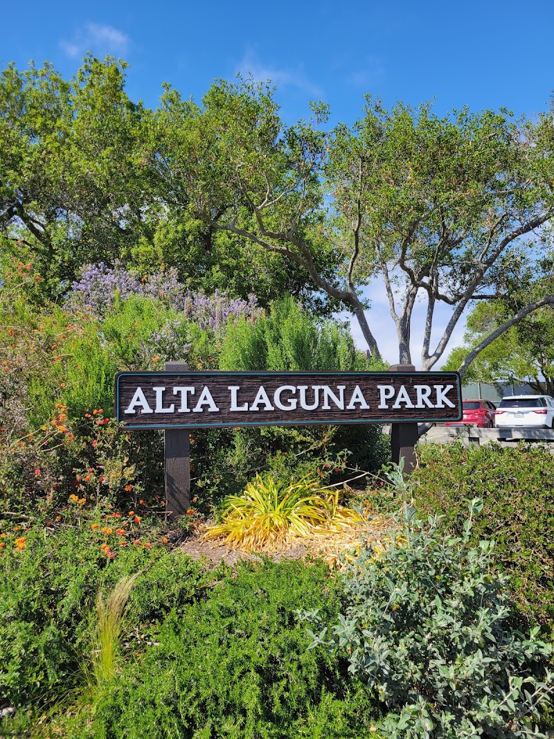 Alta Laguna Park - Pickleball in El Toro, California
