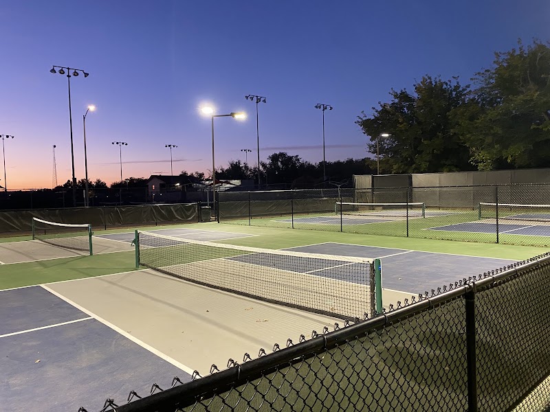 Lake Carlsbad Pickleball Courts