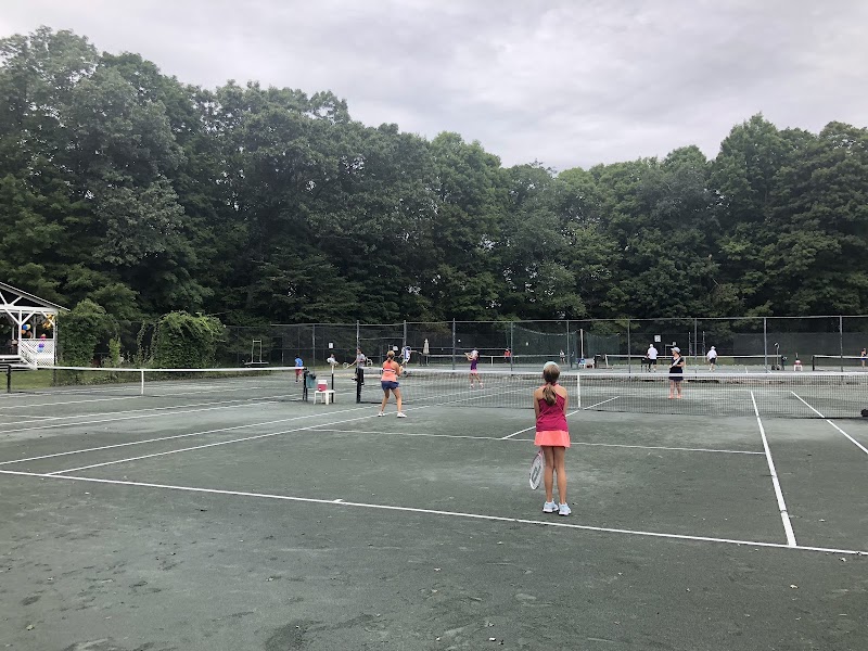 New Milford Tennis & Swim Club