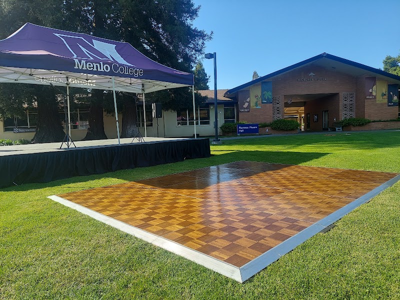 Menlo School Tennis Courts
