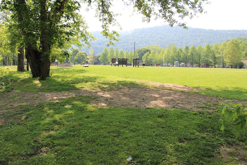Rowelsburg Park Water Access - Pickleball in Rowlesburg, West Virginia
