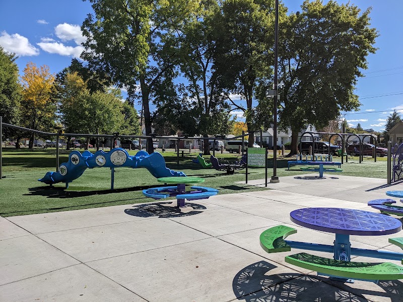 Geiser Pollman Park